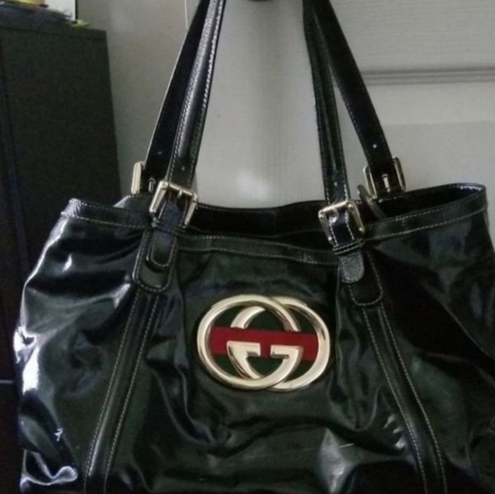 Authentic Gucci Black Leather Purse